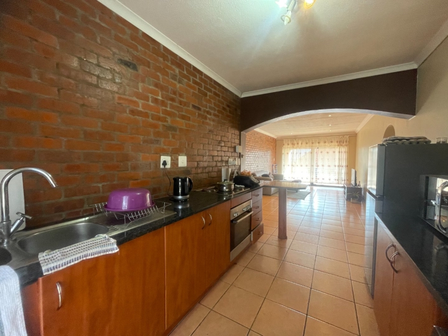 To Let 2 Bedroom Property for Rent in Auckland Park Gauteng