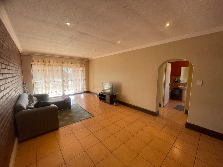 To Let 2 Bedroom Property for Rent in Auckland Park Gauteng