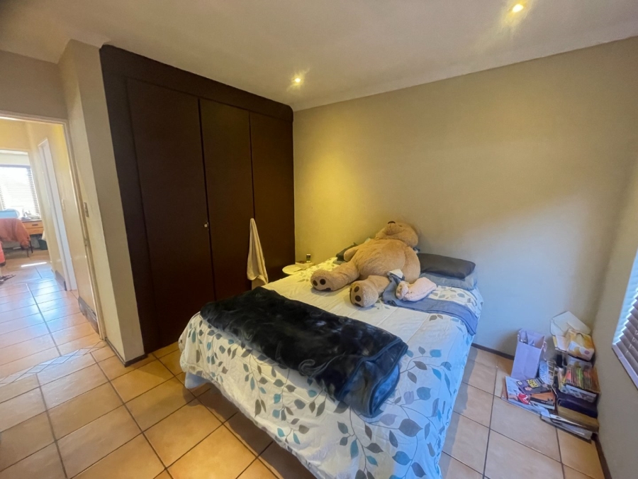 To Let 2 Bedroom Property for Rent in Auckland Park Gauteng