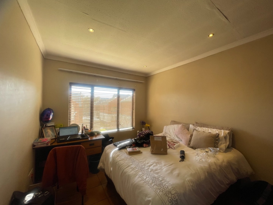 To Let 2 Bedroom Property for Rent in Auckland Park Gauteng