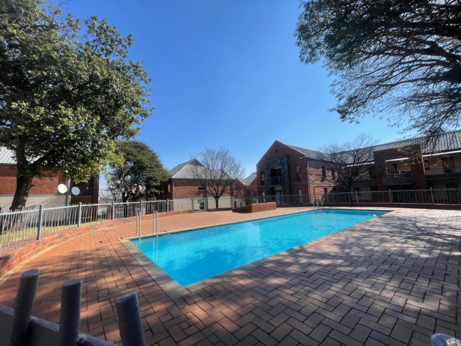 To Let 2 Bedroom Property for Rent in Auckland Park Gauteng