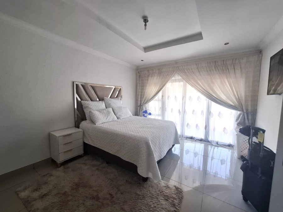 3 Bedroom Property for Sale in Woodmere Gauteng