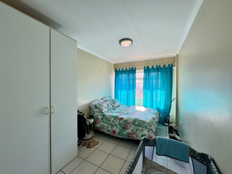1 Bedroom Property for Sale in Die Hoewes Gauteng