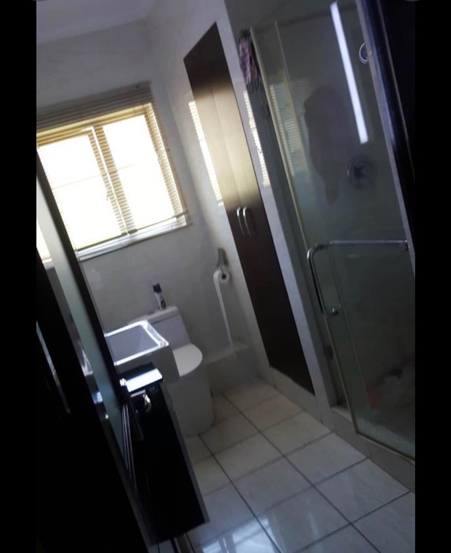 To Let 3 Bedroom Property for Rent in Craigavon Gauteng