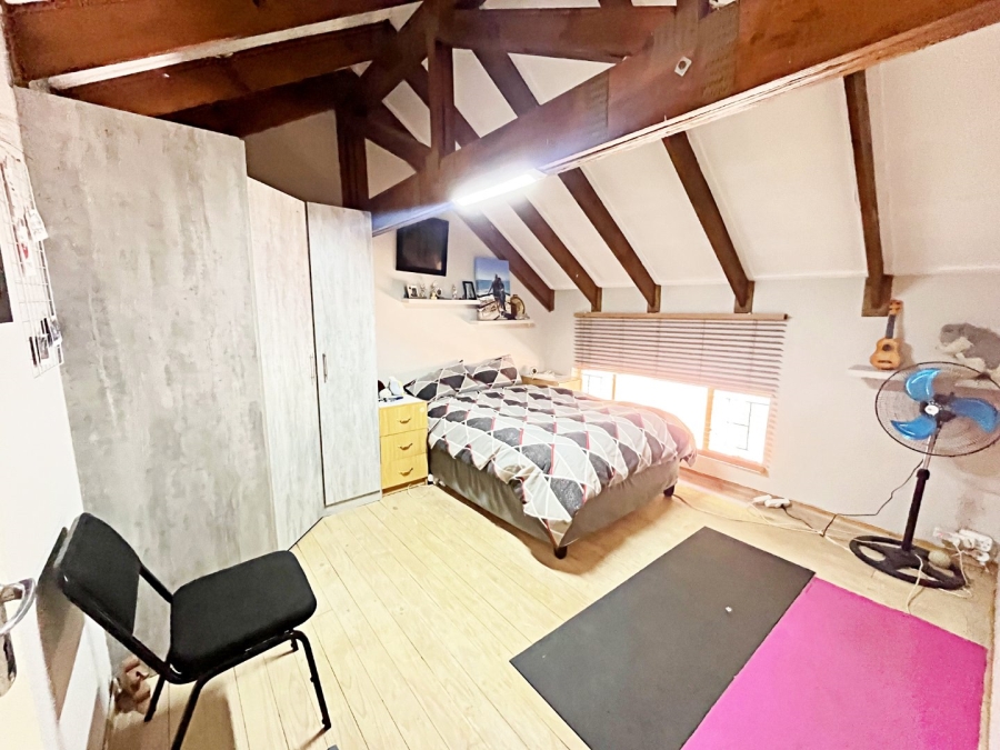 4 Bedroom Property for Sale in Eldoraigne Gauteng