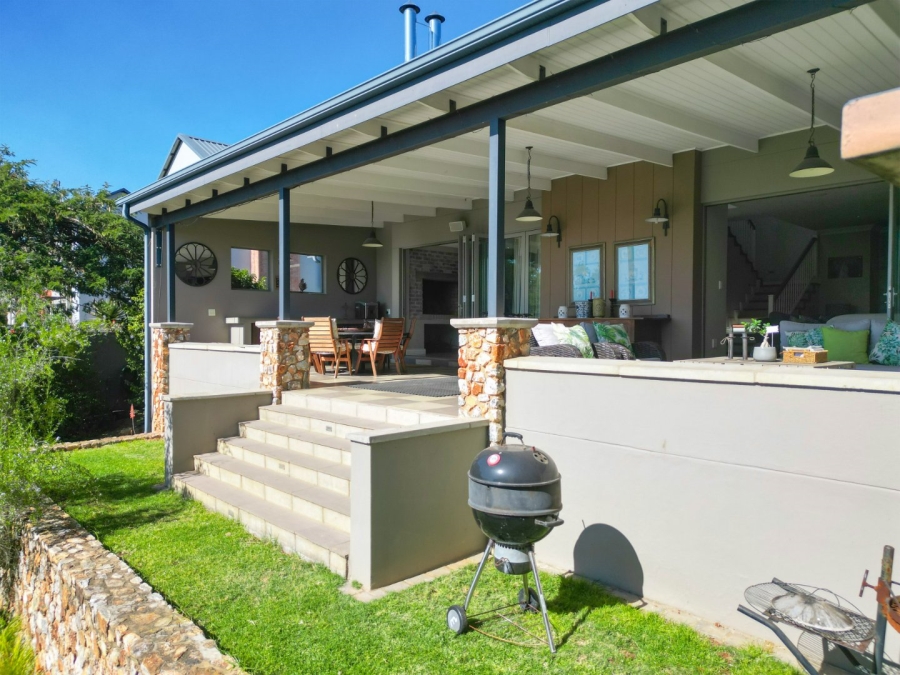 4 Bedroom Property for Sale in Copperleaf Estate Gauteng
