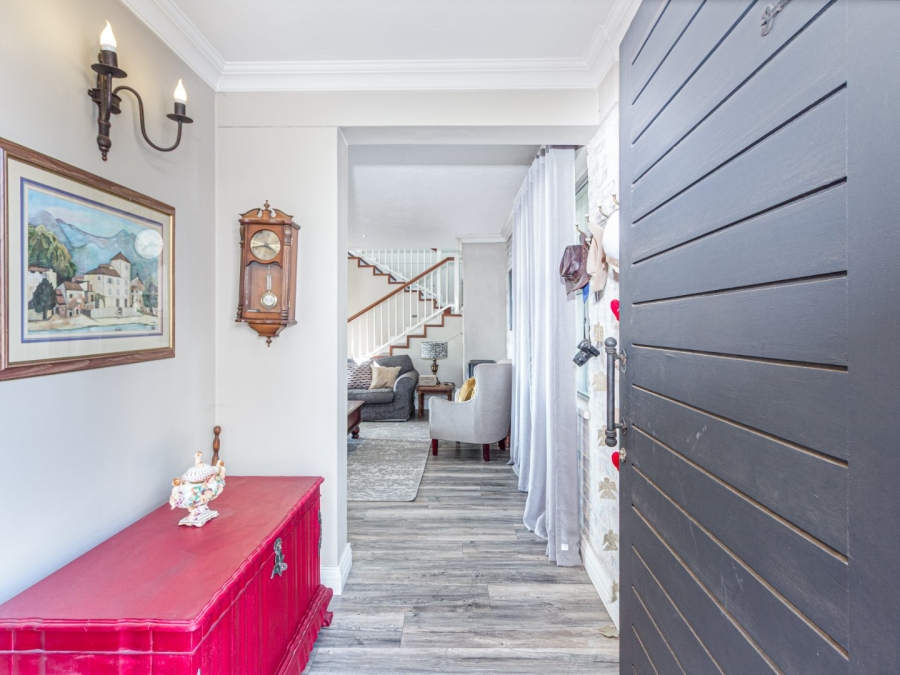 4 Bedroom Property for Sale in Copperleaf Estate Gauteng