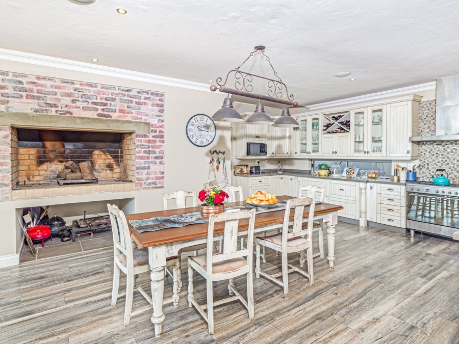 4 Bedroom Property for Sale in Copperleaf Estate Gauteng