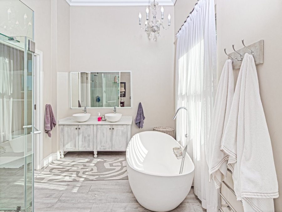 4 Bedroom Property for Sale in Copperleaf Estate Gauteng