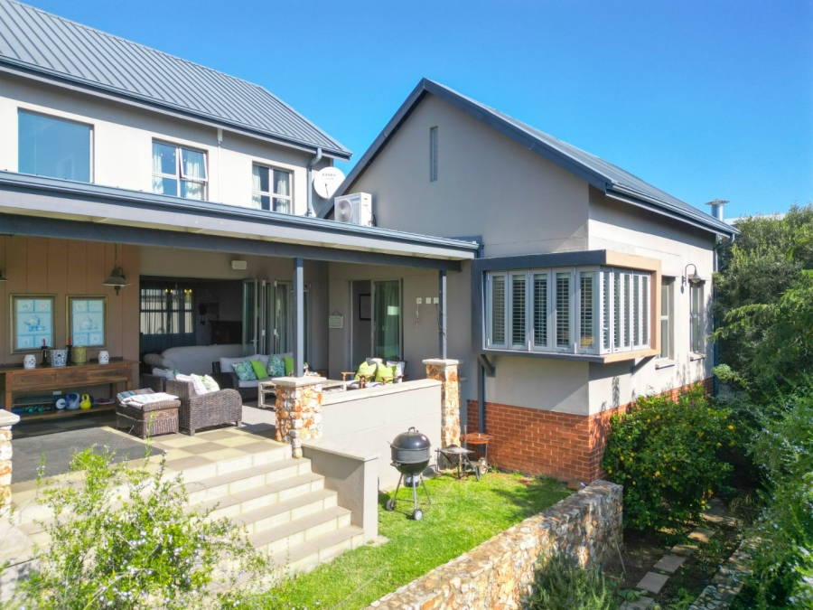 4 Bedroom Property for Sale in Copperleaf Estate Gauteng