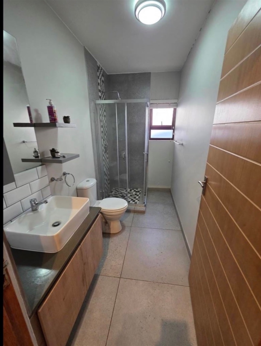 To Let 2 Bedroom Property for Rent in Bryanston Gauteng