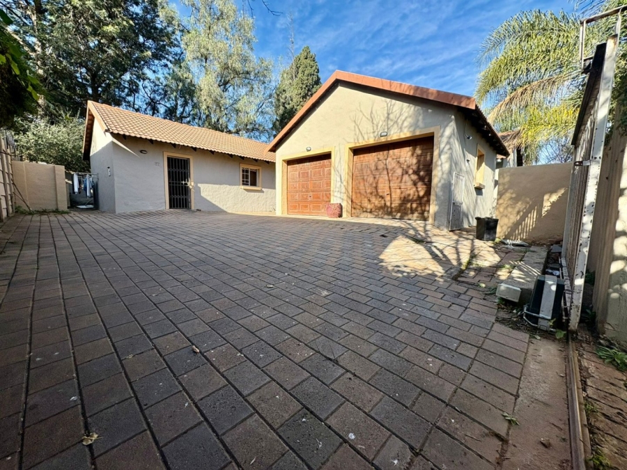 5 Bedroom Property for Sale in Lyttelton Manor Gauteng
