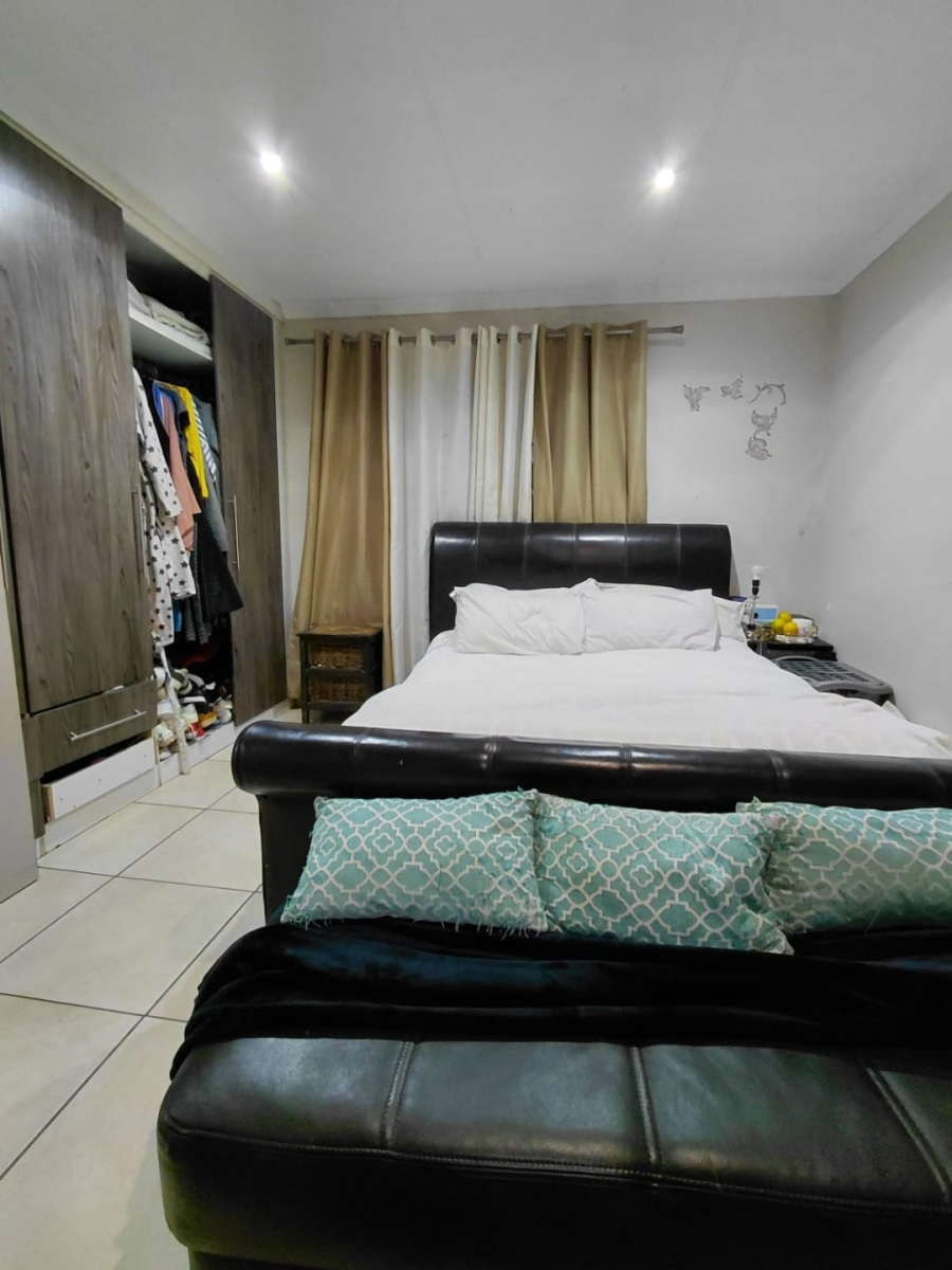 5 Bedroom Property for Sale in Lyttelton Manor Gauteng