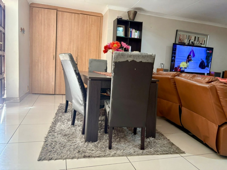 5 Bedroom Property for Sale in Lyttelton Manor Gauteng