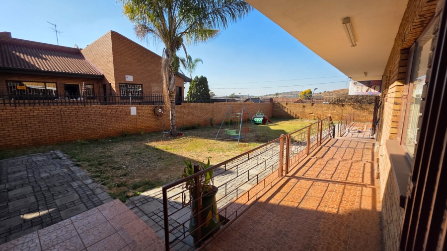 To Let commercial Property for Rent in Laudium Gauteng