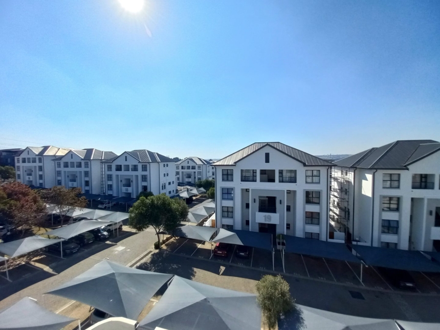1 Bedroom Property for Sale in Greenstone Hill Gauteng