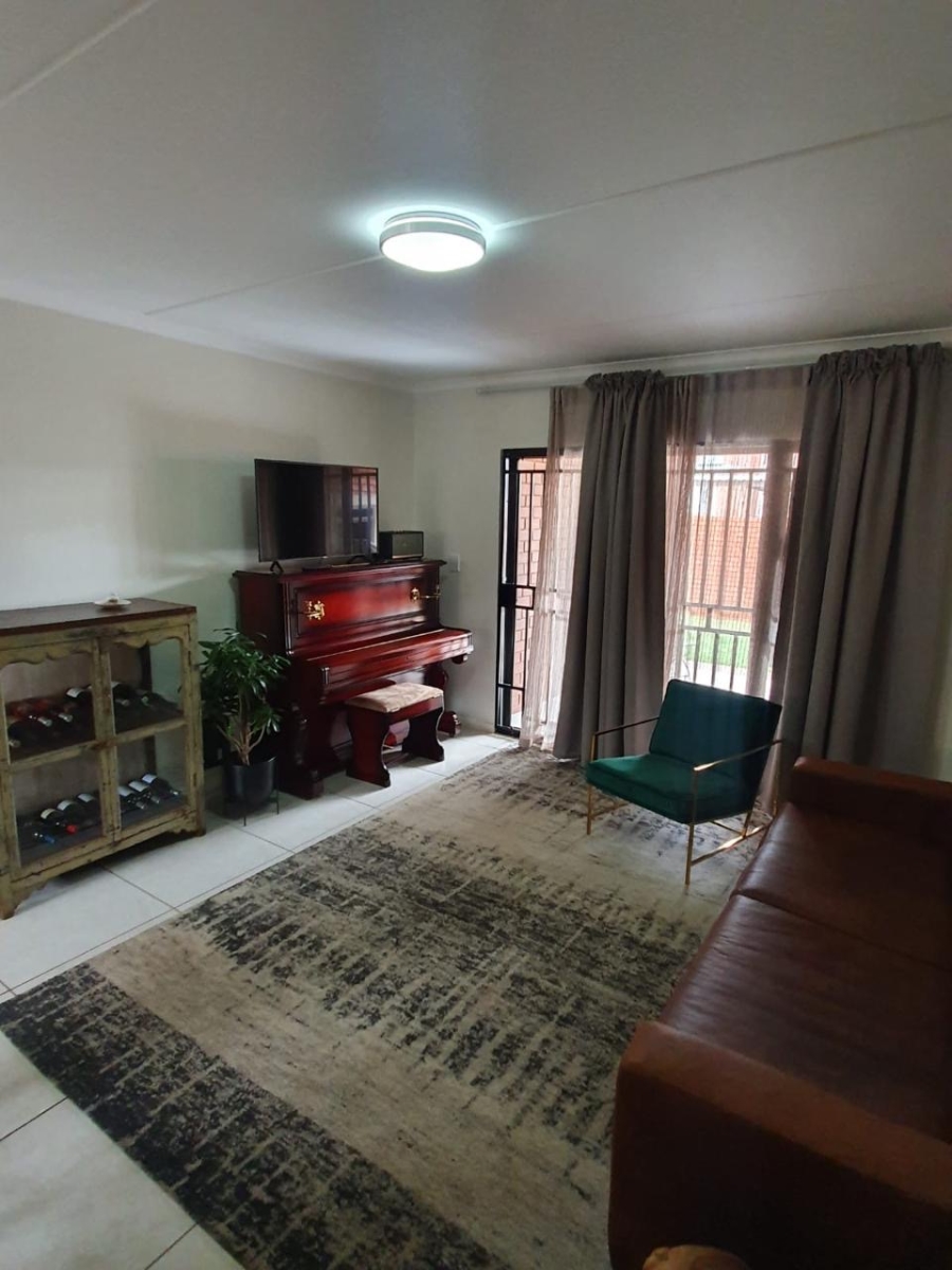 To Let 2 Bedroom Property for Rent in Irene Gauteng