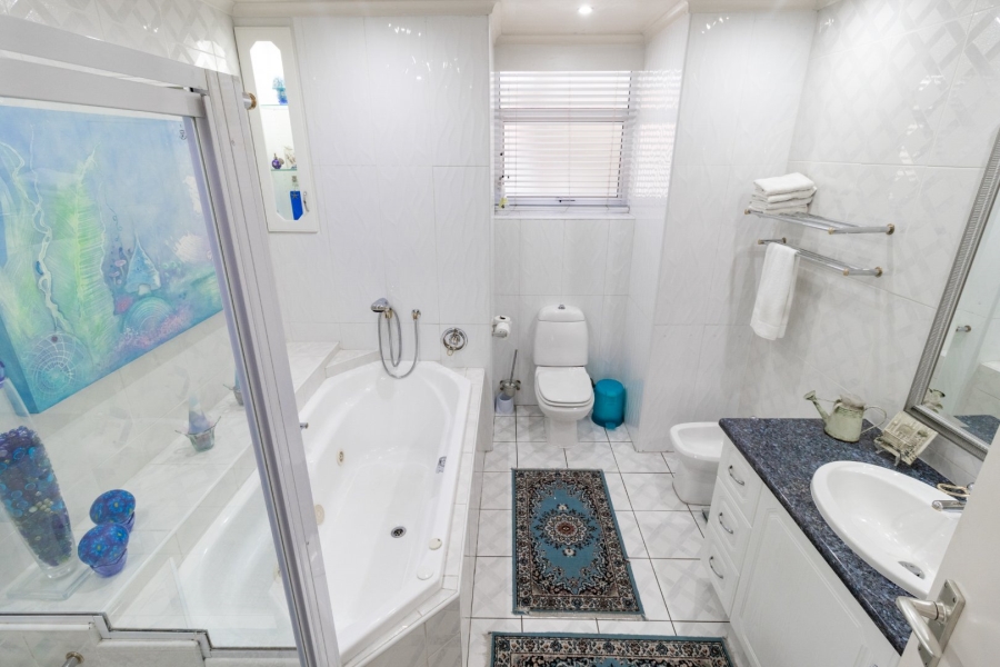 To Let 3 Bedroom Property for Rent in Riviera Gauteng