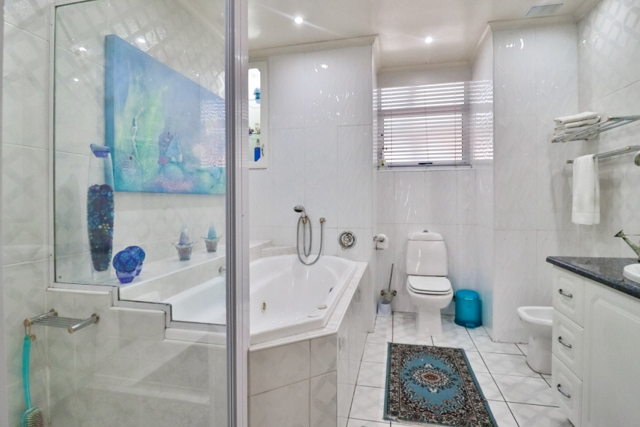 To Let 3 Bedroom Property for Rent in Riviera Gauteng