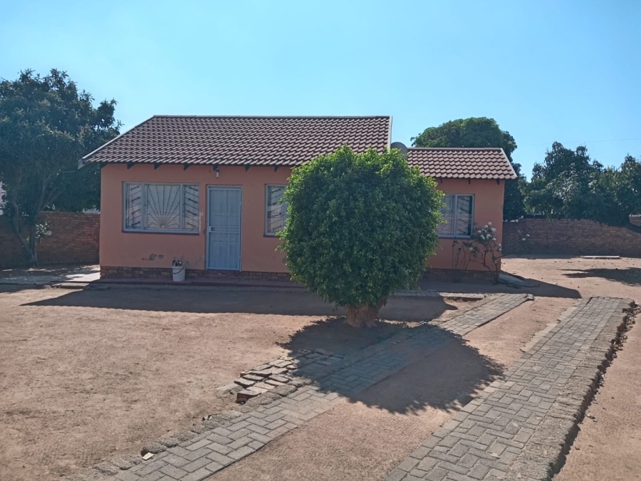 2 Bedroom Property for Sale in Soshanguve GG Gauteng