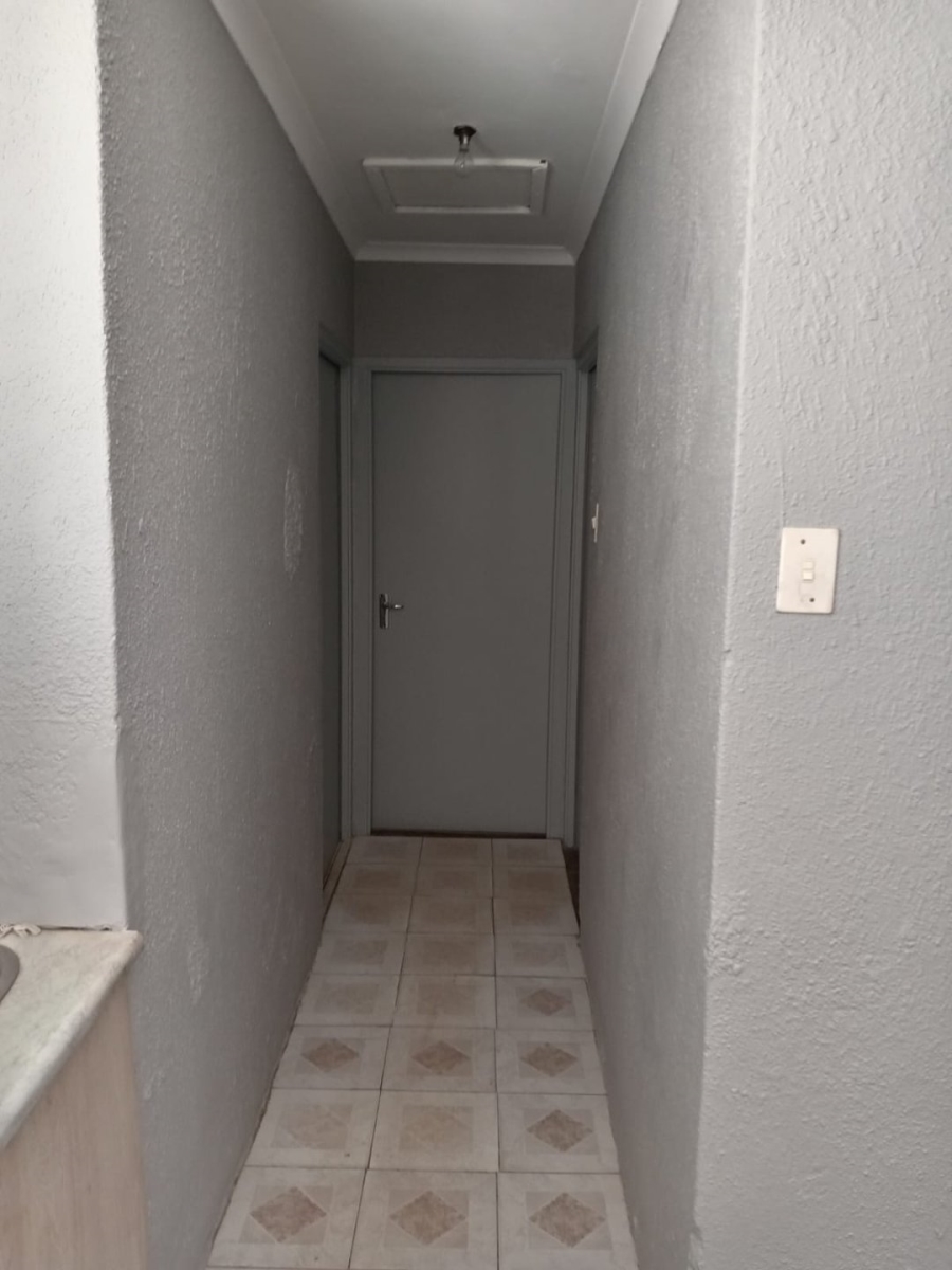 2 Bedroom Property for Sale in Soshanguve GG Gauteng