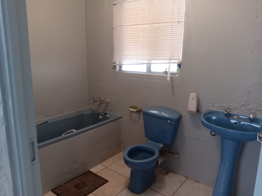 2 Bedroom Property for Sale in Soshanguve GG Gauteng