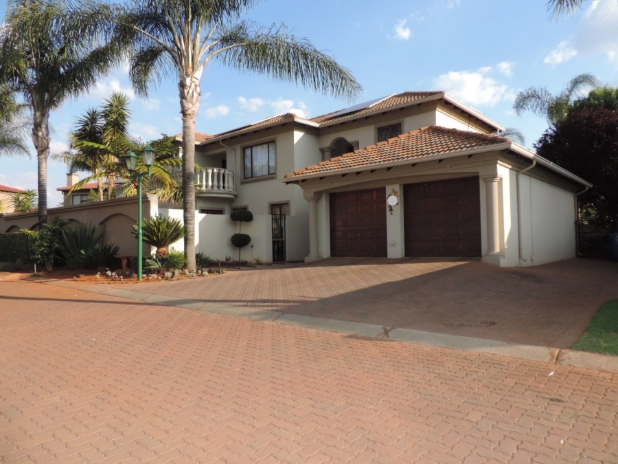 4 Bedroom Property for Sale in Moreleta Park Gauteng