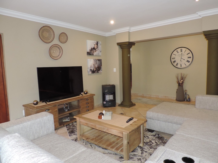 4 Bedroom Property for Sale in Moreleta Park Gauteng