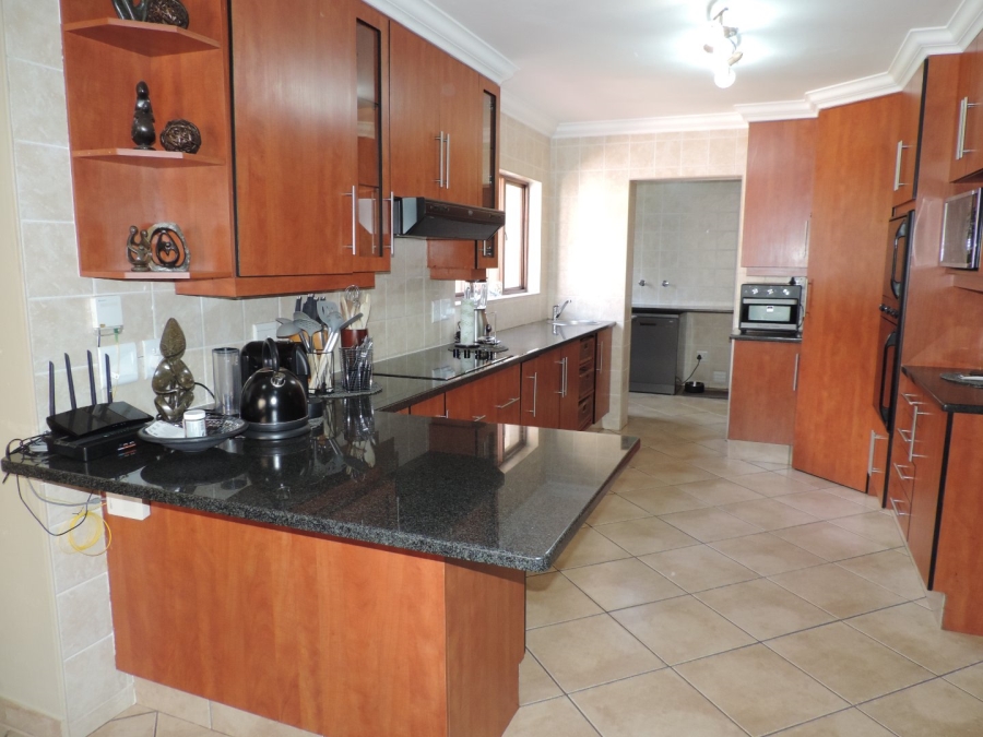 4 Bedroom Property for Sale in Moreleta Park Gauteng