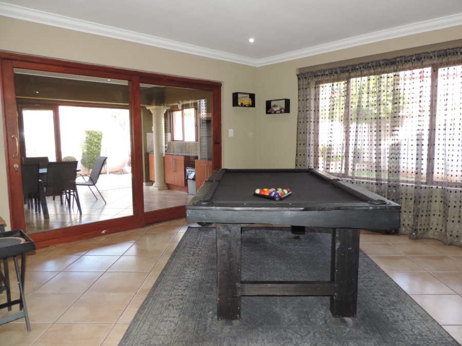 4 Bedroom Property for Sale in Moreleta Park Gauteng