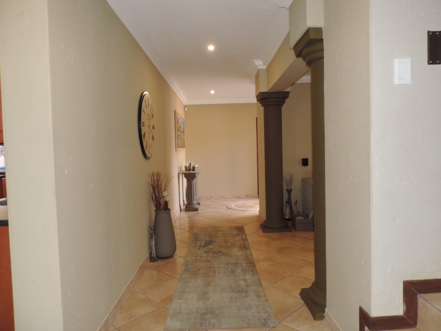 4 Bedroom Property for Sale in Moreleta Park Gauteng