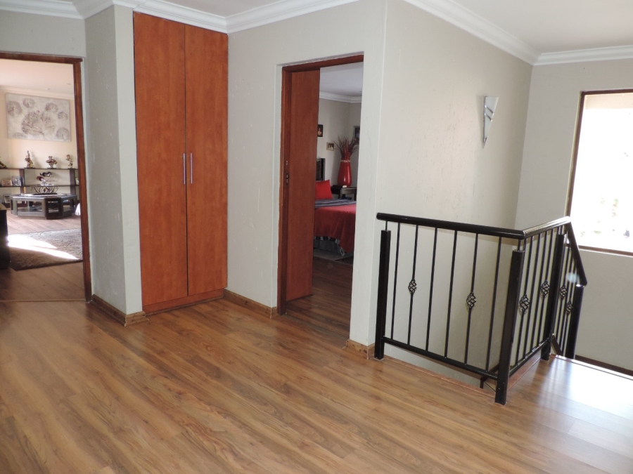 4 Bedroom Property for Sale in Moreleta Park Gauteng
