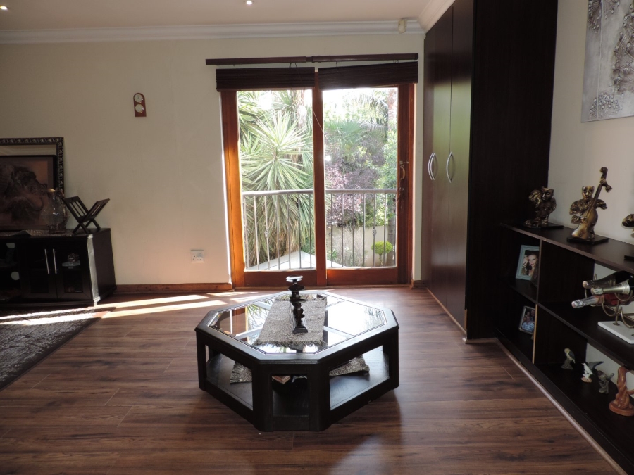 4 Bedroom Property for Sale in Moreleta Park Gauteng