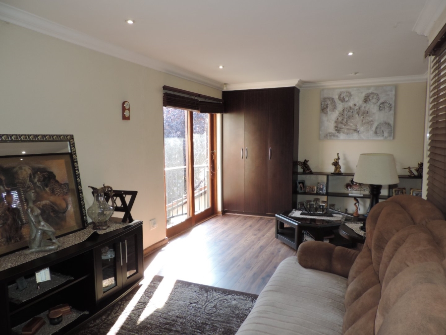4 Bedroom Property for Sale in Moreleta Park Gauteng