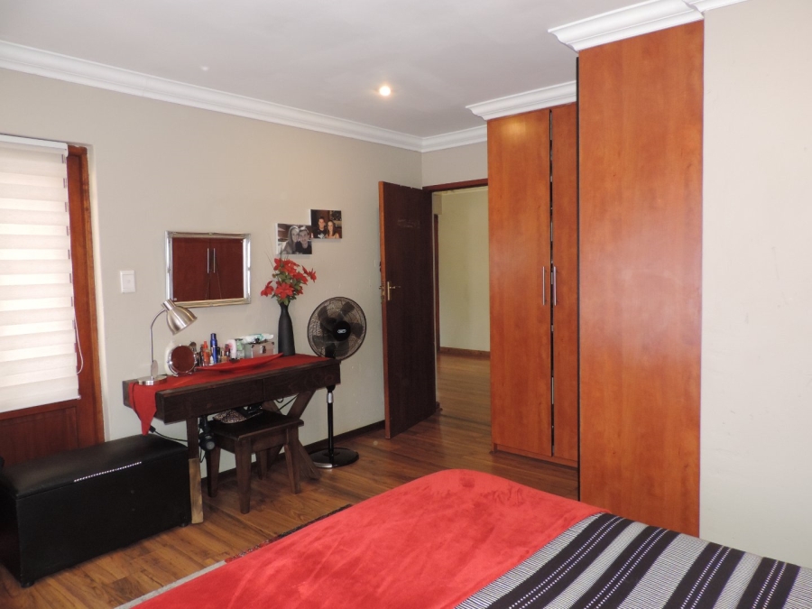4 Bedroom Property for Sale in Moreleta Park Gauteng