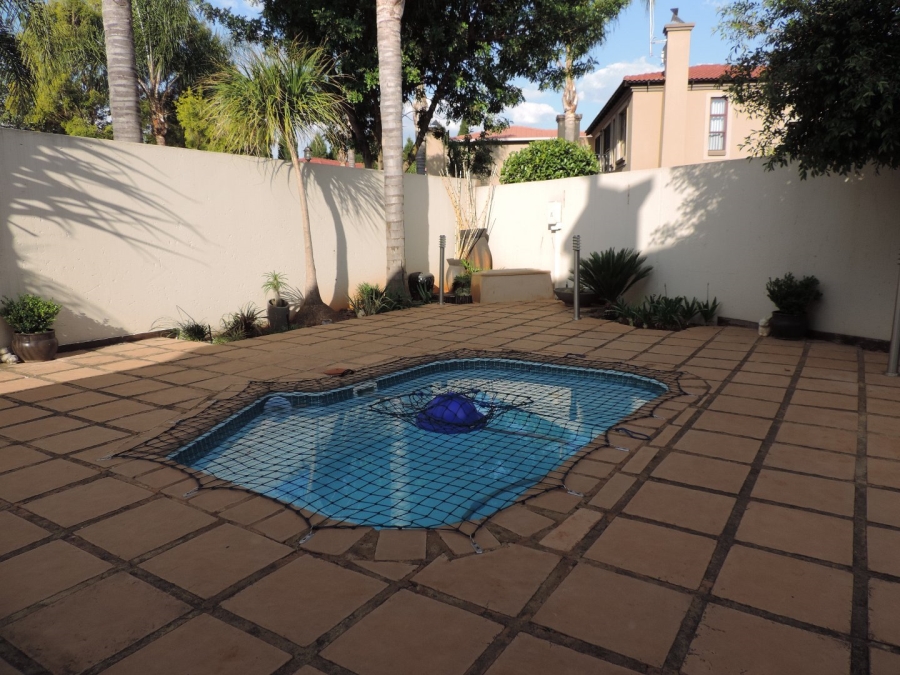 4 Bedroom Property for Sale in Moreleta Park Gauteng