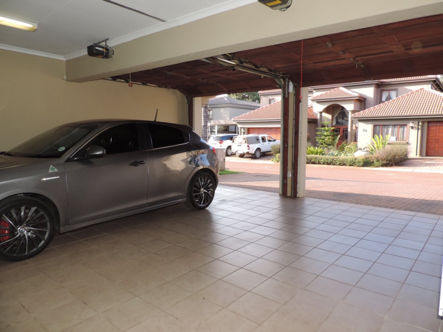 4 Bedroom Property for Sale in Moreleta Park Gauteng