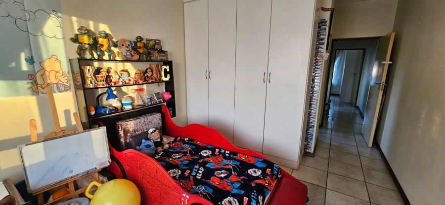 2 Bedroom Property for Sale in Waterstone Park Gauteng