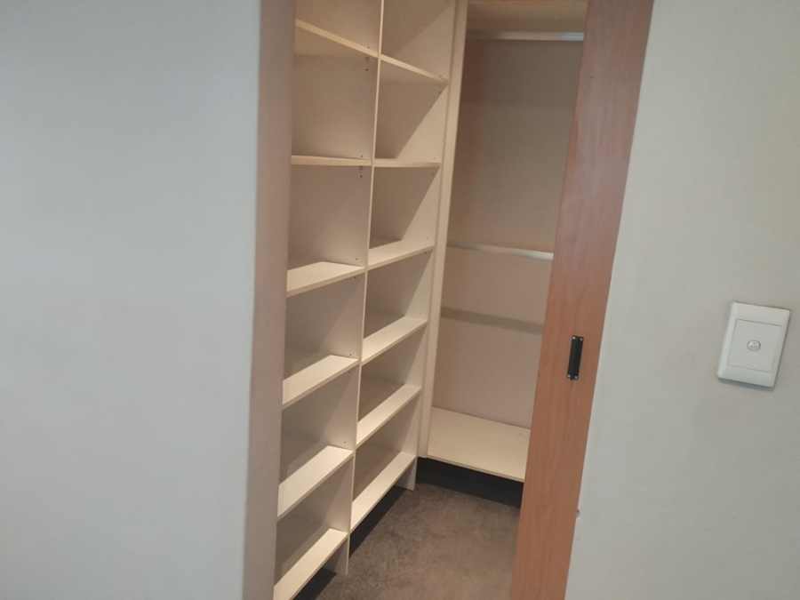 To Let 1 Bedroom Property for Rent in Edenvale Central Gauteng