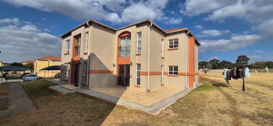 2 Bedroom Property for Sale in Ormonde View Gauteng