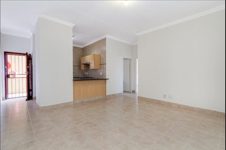 To Let 2 Bedroom Property for Rent in Lonehill Gauteng