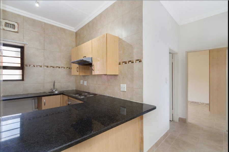 To Let 2 Bedroom Property for Rent in Lonehill Gauteng