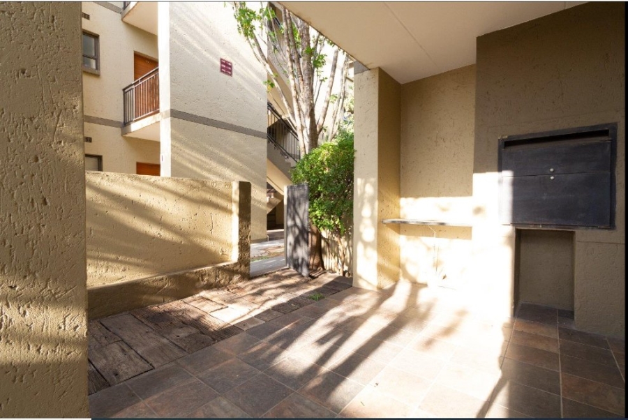 To Let 2 Bedroom Property for Rent in Lonehill Gauteng