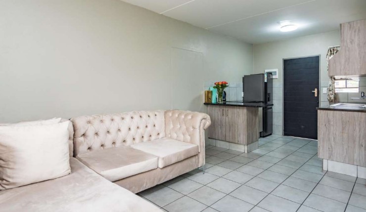 2 Bedroom Property for Sale in Heuweloord Gauteng