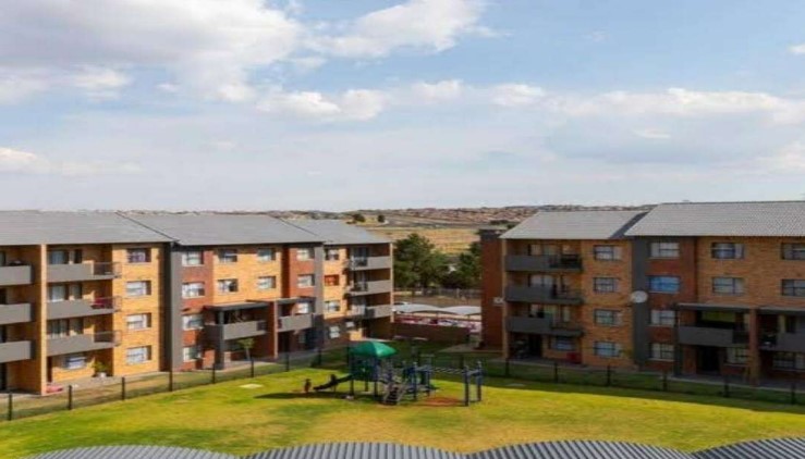 2 Bedroom Property for Sale in Heuweloord Gauteng