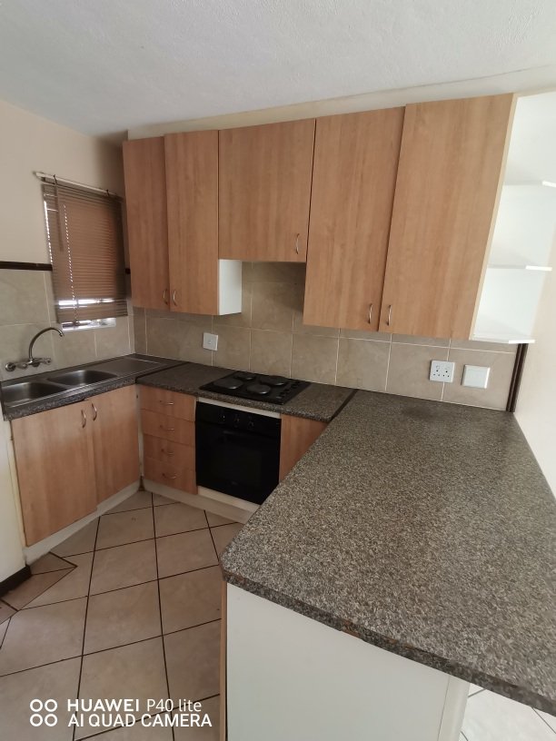 To Let 2 Bedroom Property for Rent in The Orchards Gauteng