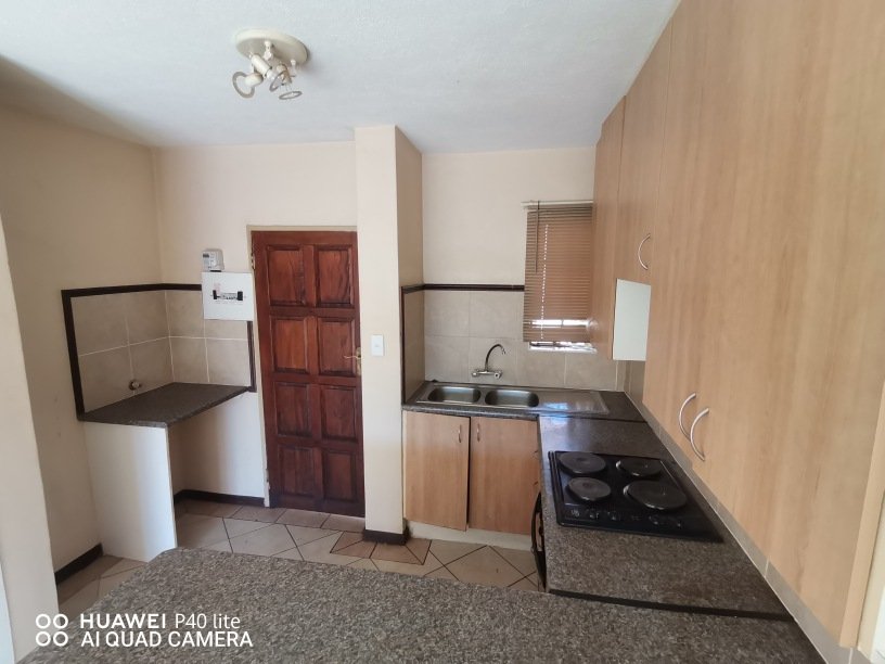 To Let 2 Bedroom Property for Rent in The Orchards Gauteng