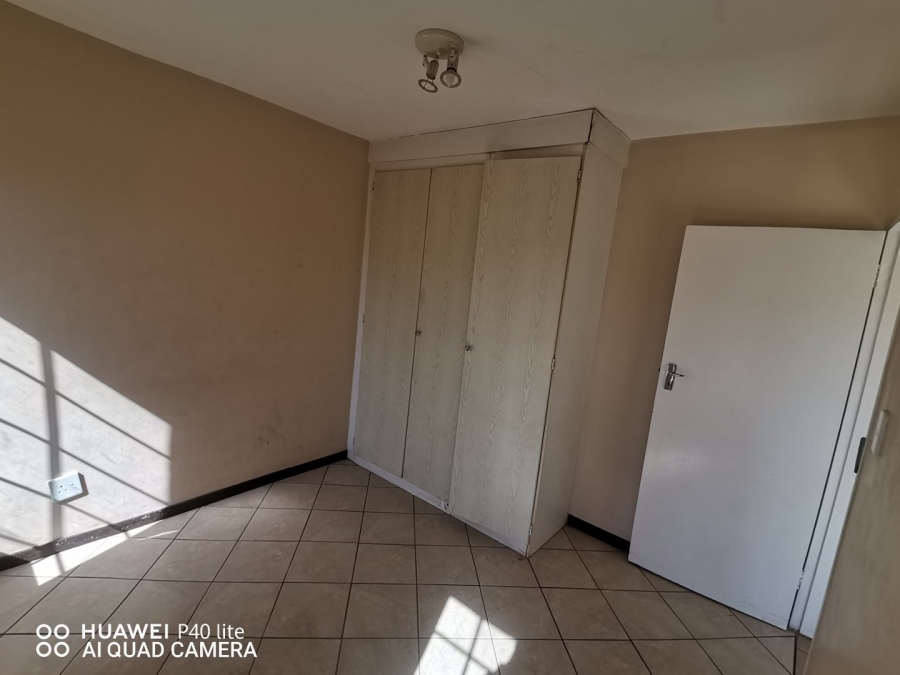 To Let 2 Bedroom Property for Rent in The Orchards Gauteng