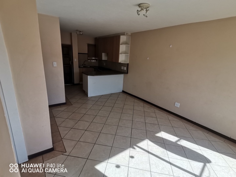 To Let 2 Bedroom Property for Rent in The Orchards Gauteng