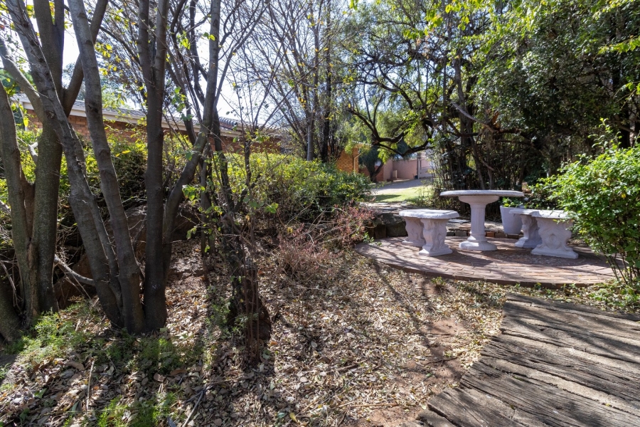 4 Bedroom Property for Sale in Bassonia Gauteng
